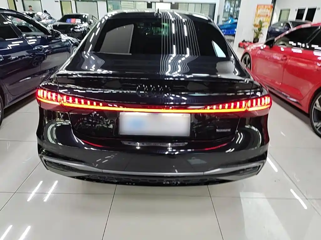 Audi A7L — миниатюра 6