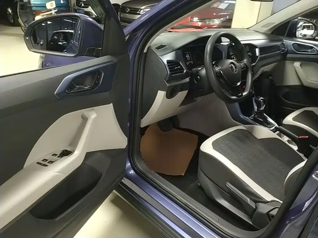 Volkswagen T-Cross — миниатюра 16