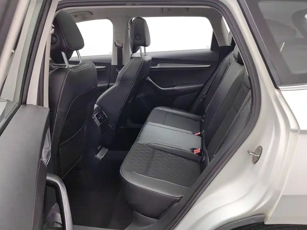Skoda Karoq — миниатюра 15