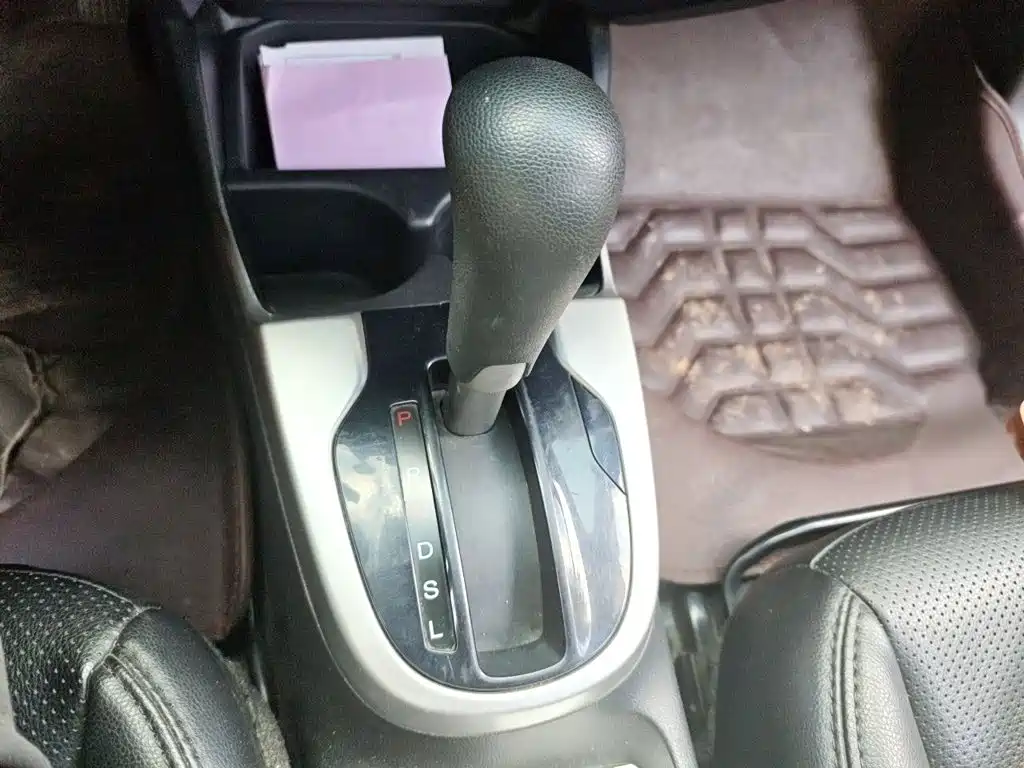 Honda Fit — миниатюра 7