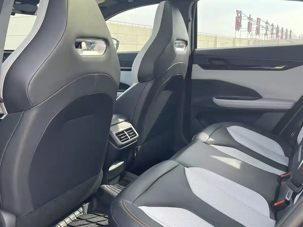 CHANGAN UNI V SMART IDD