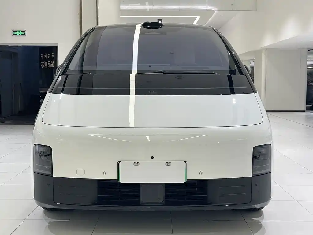 Li Auto Li MEGA — миниатюра 2