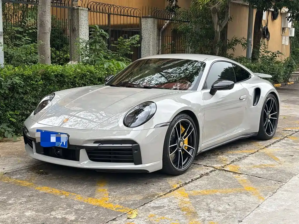 Porsche 911 2023
