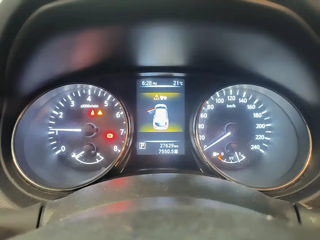Nissan Qashqai — миниатюра 12