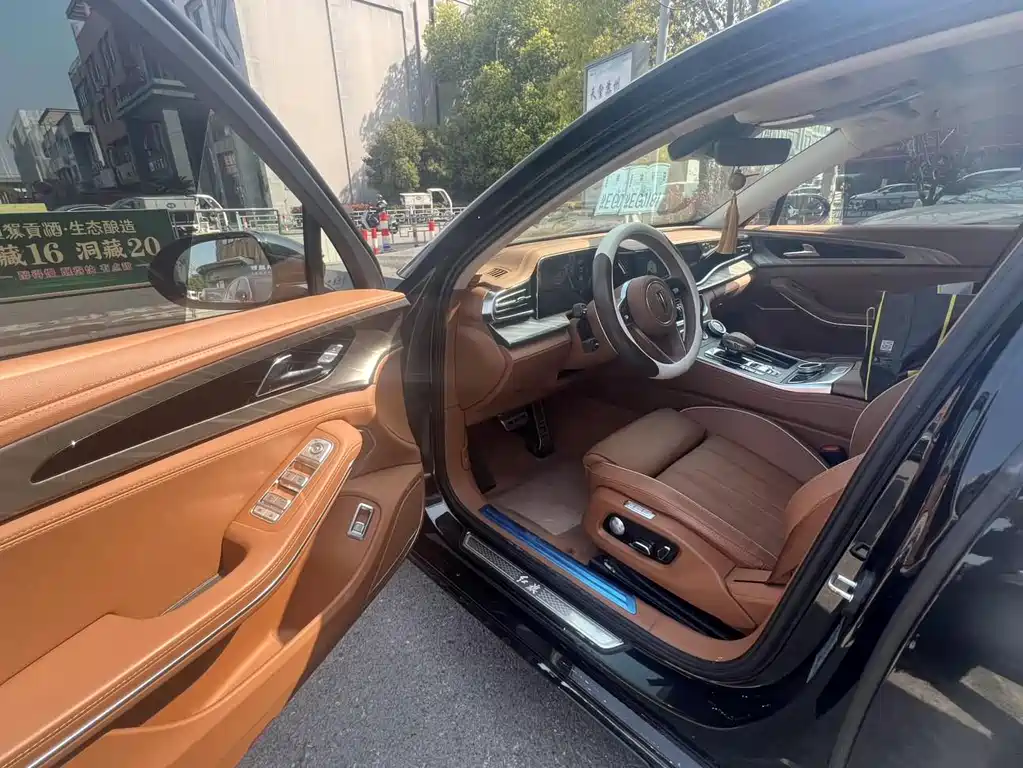 Hongqi H9 2022 2.0T