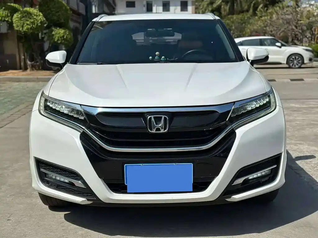 HONDA UR V