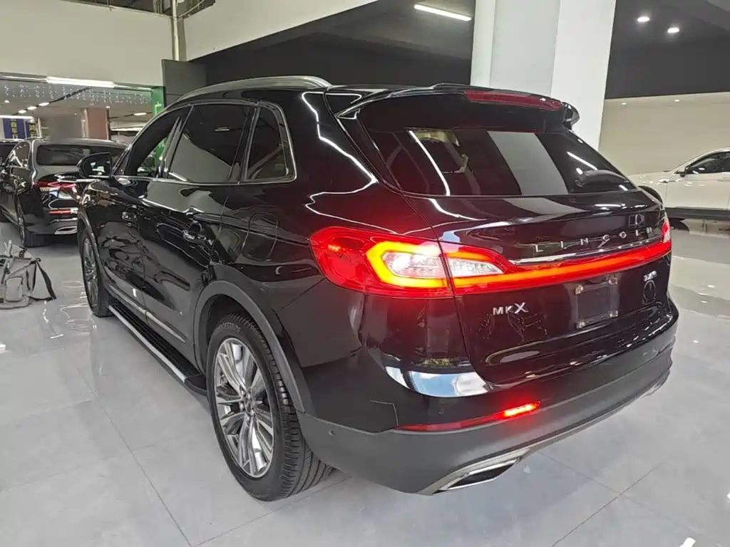 Lincoln MKX — миниатюра 5