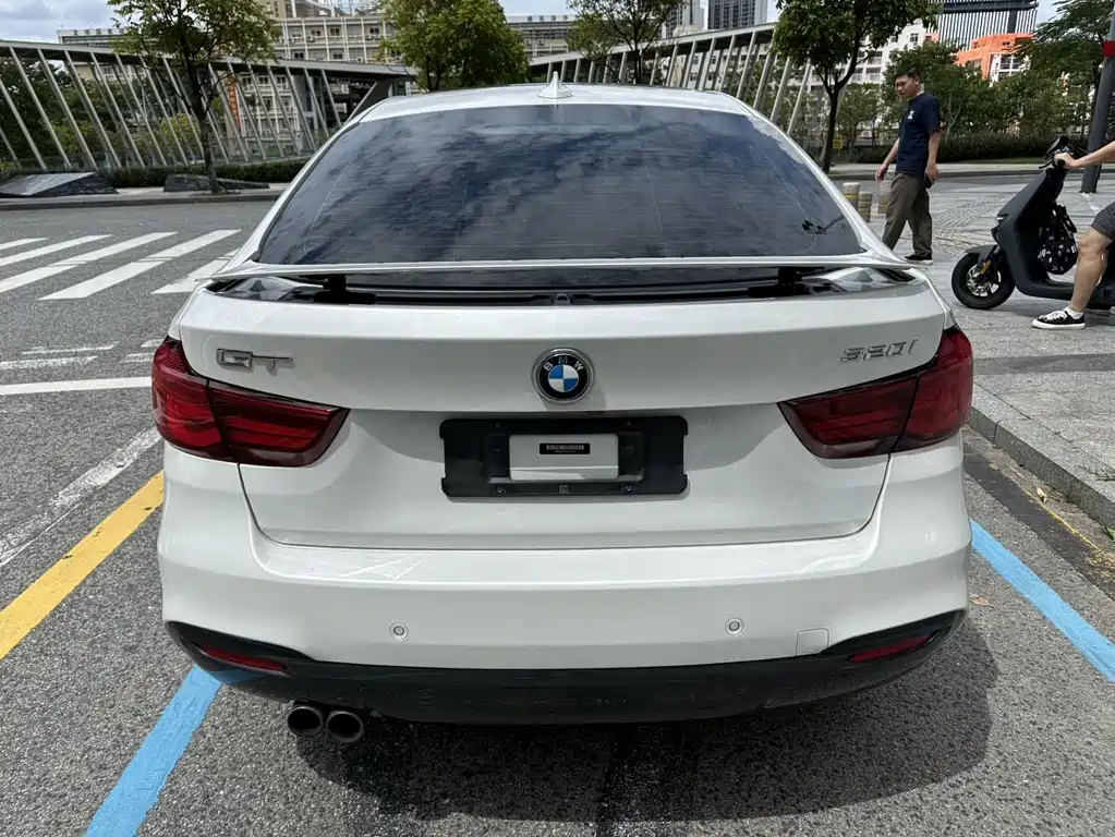 BMW 3 Series GT 3 GT 2019 320i M Sport