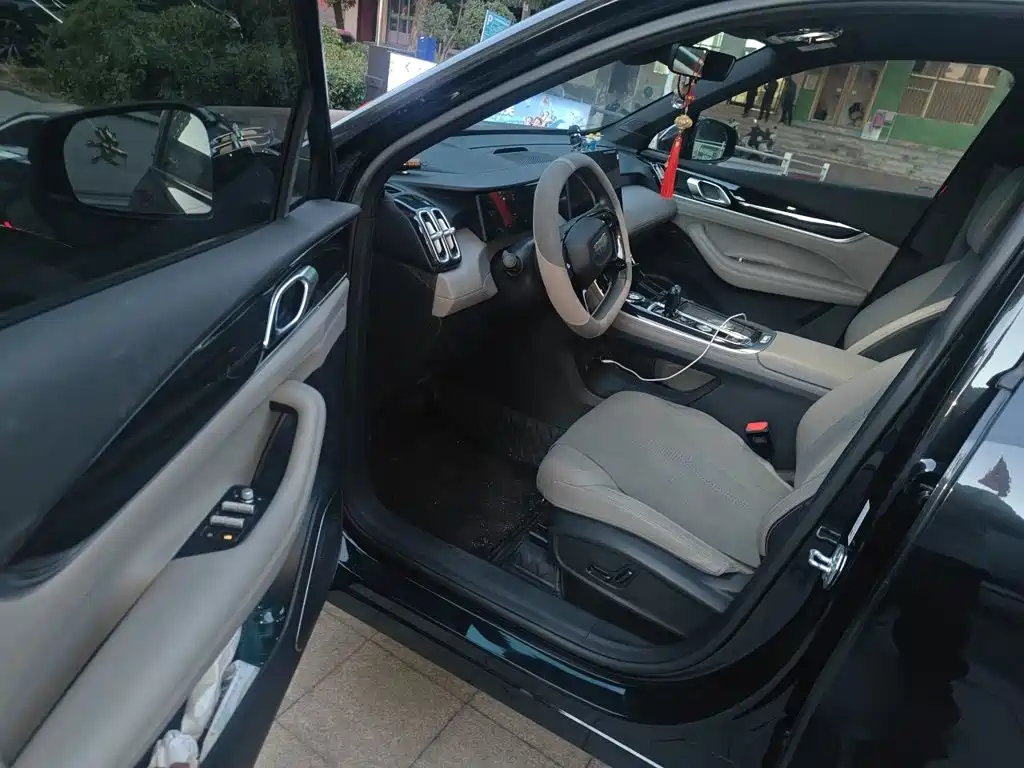 Geely Boyue L — миниатюра 12