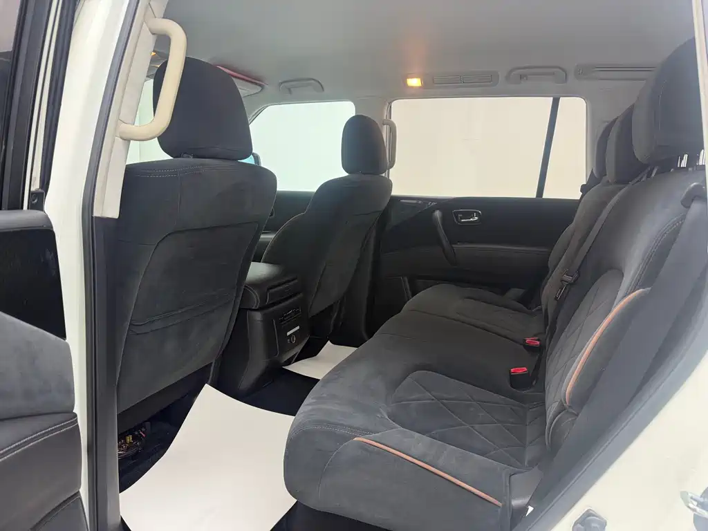 Nissan Patrol — миниатюра 11