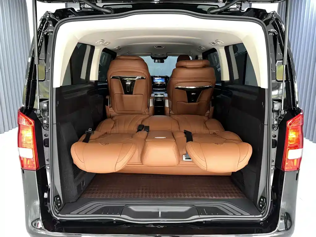 Mercedes-Benz Vito — миниатюра 12