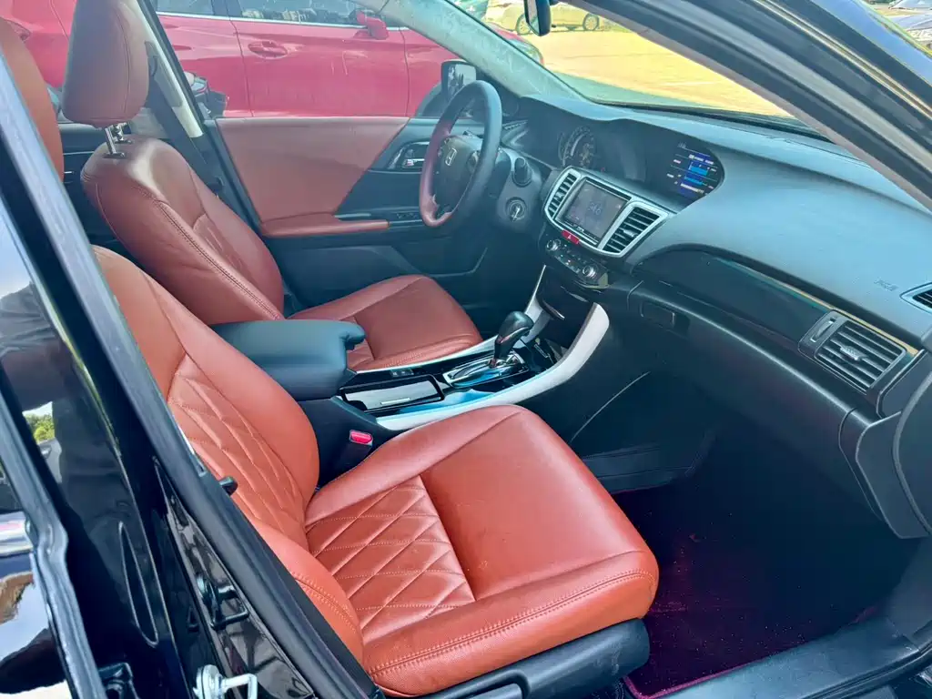 Honda Accord — миниатюра 5