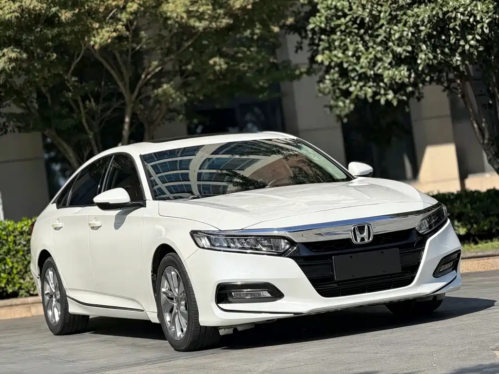 Honda Accord — миниатюра 6