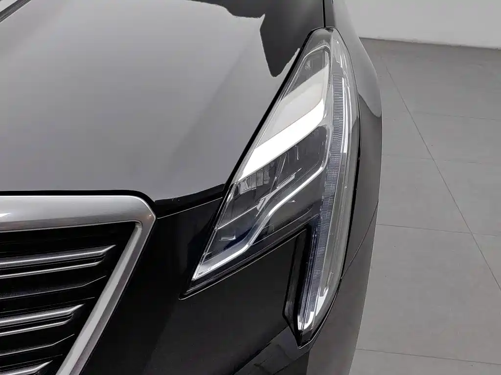Cadillac XTS — миниатюра 7