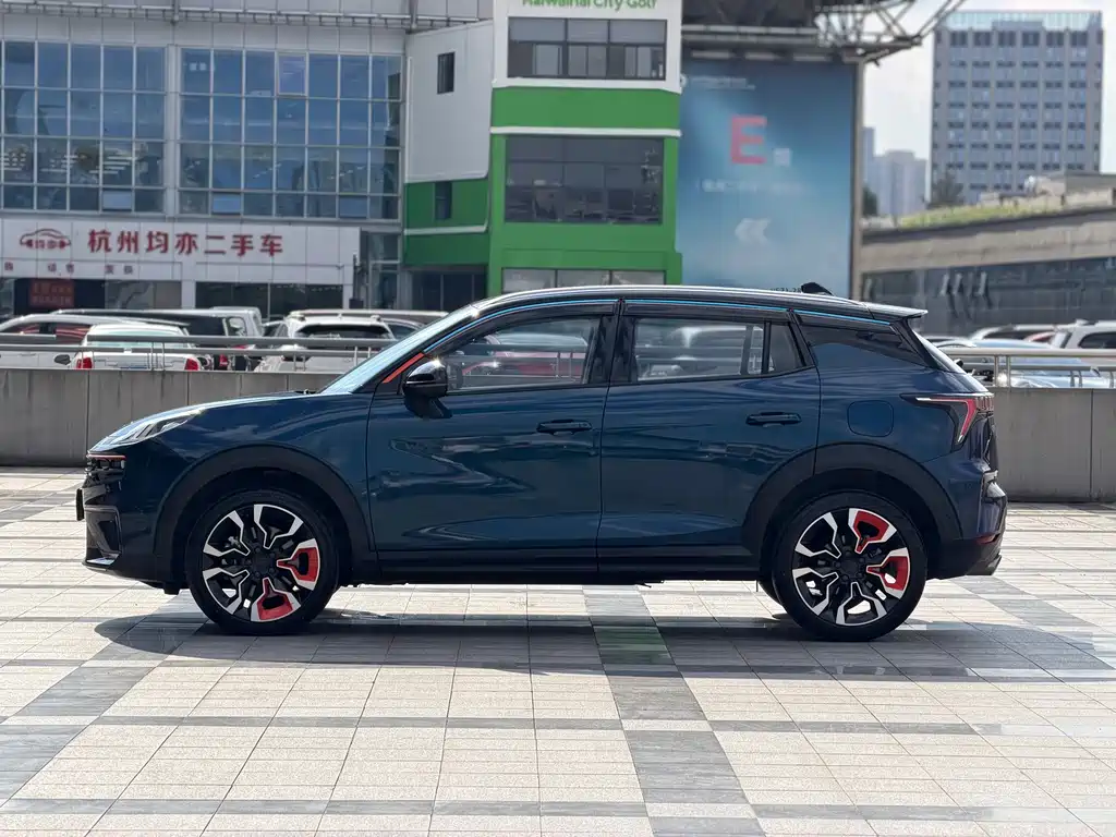 Lynk & Co 06 — миниатюра 8