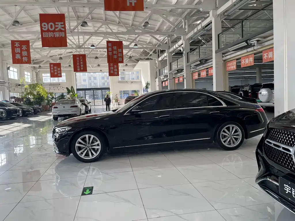 MERCEDES-BENZ S CLASS