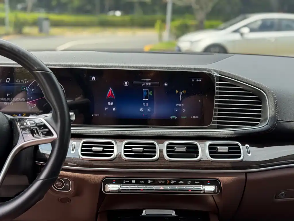 Mercedes-Benz GLE (Import) — миниатюра 14