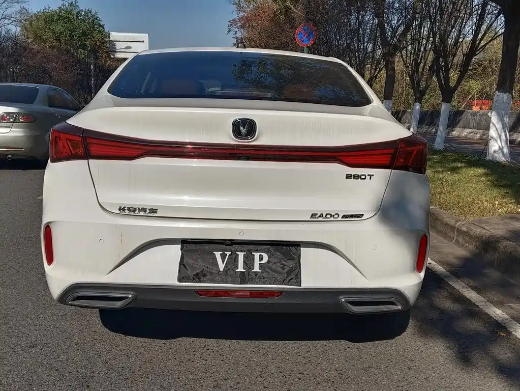 Changan Eado — миниатюра 9