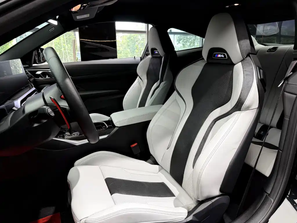 BMW M4 — миниатюра 8