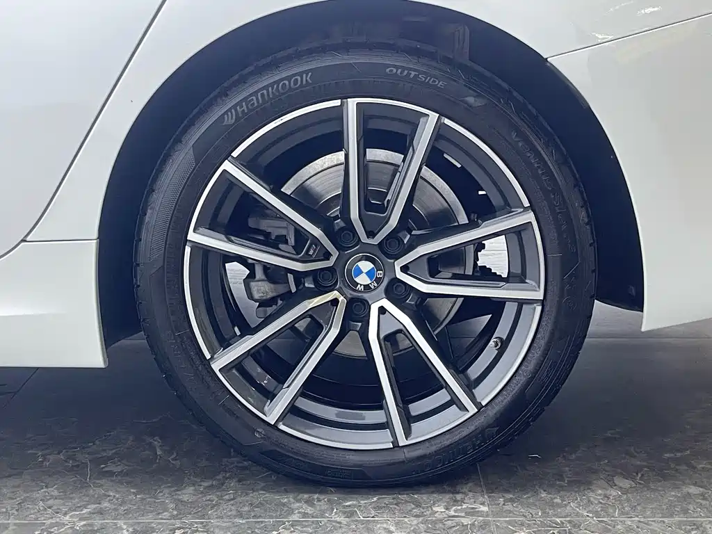 BMW 3 Series — миниатюра 10