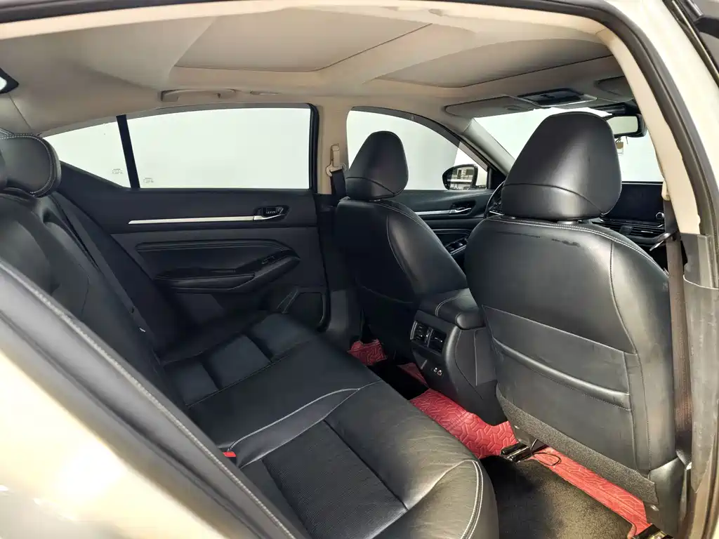 Nissan Teana — миниатюра 20