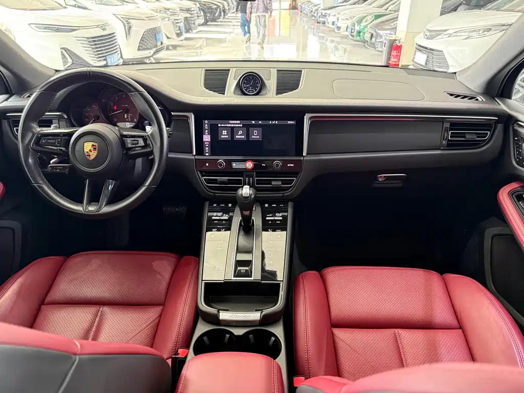 Porsche Macan — миниатюра 12