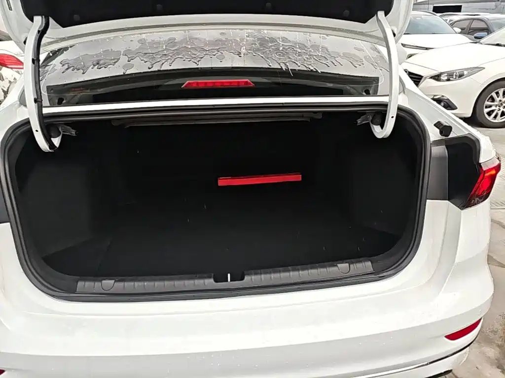Geely Emgrand — миниатюра 19