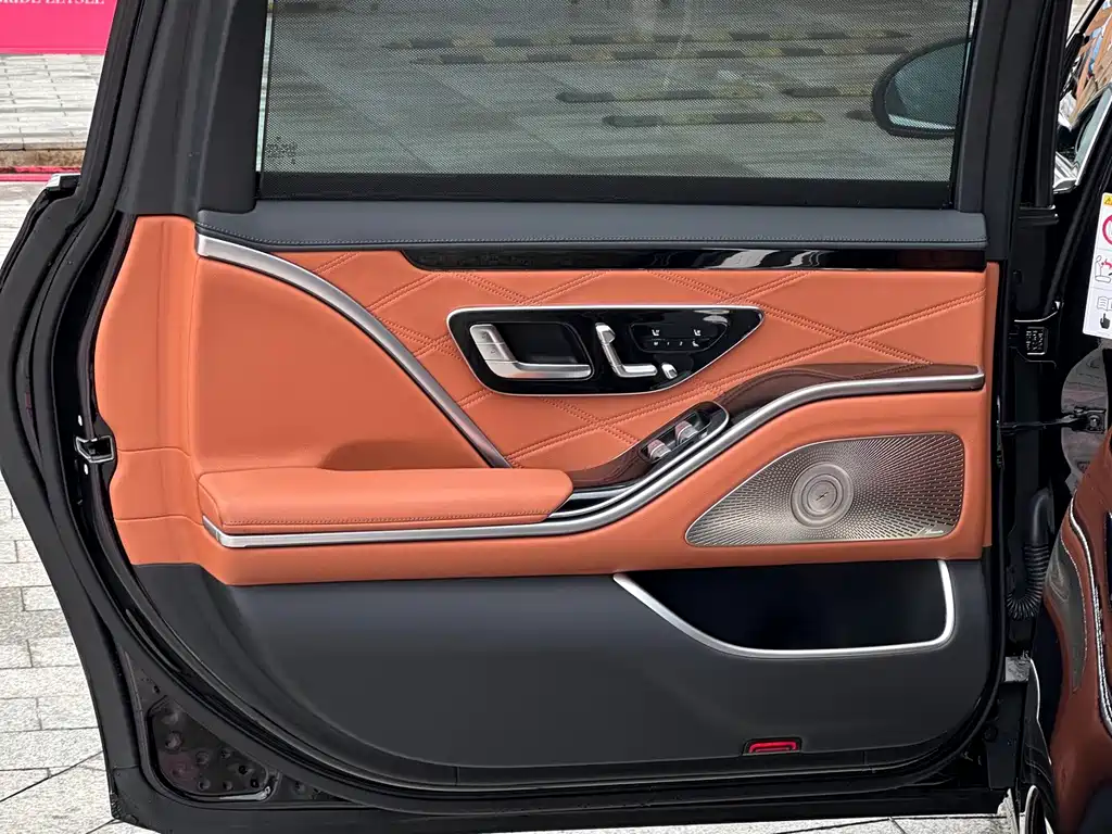 Mercedes-Benz S-Class — миниатюра 27