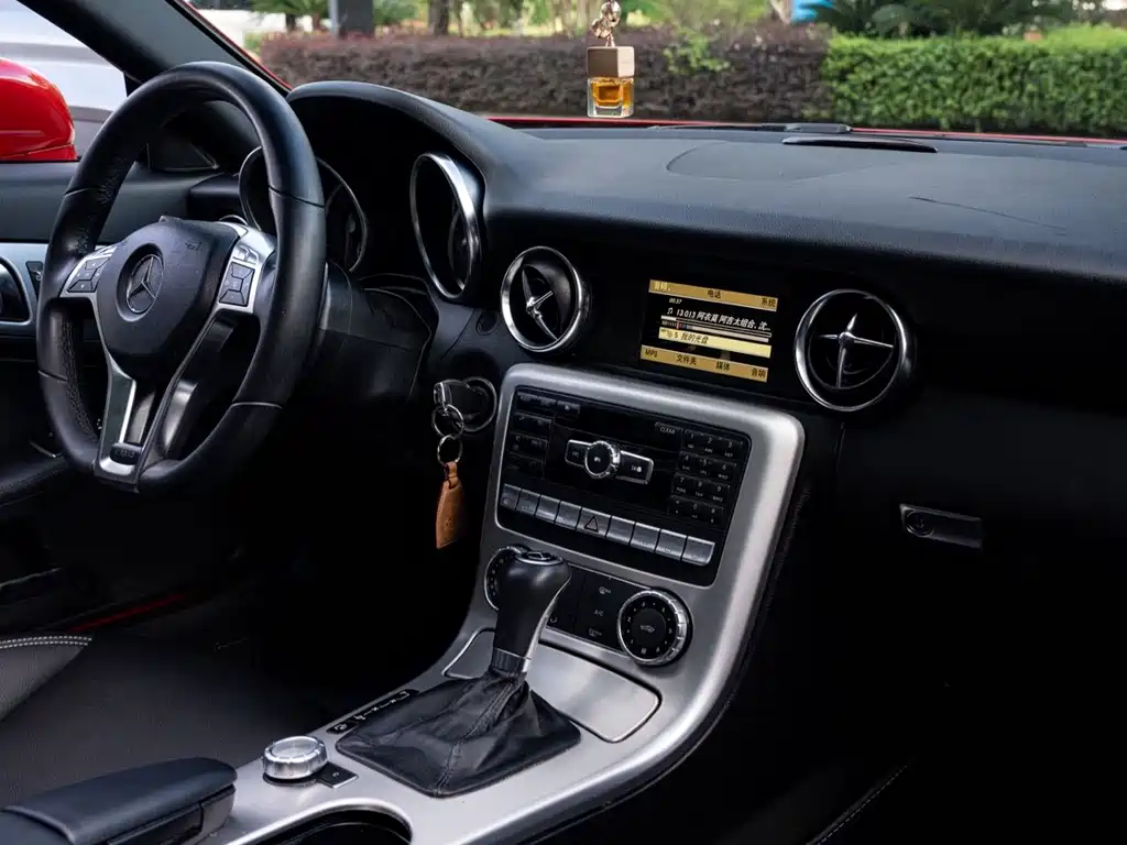 Mercedes-Benz SLK-Class — миниатюра 4