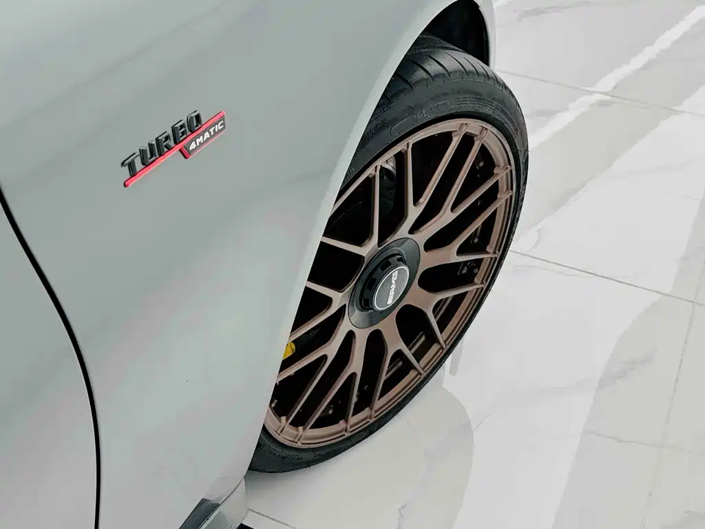 MERCEDES-BENZ C CLASS AMG