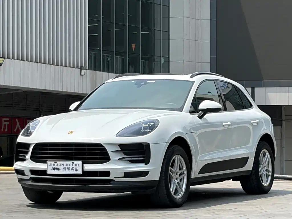 Porsche Macan 2021