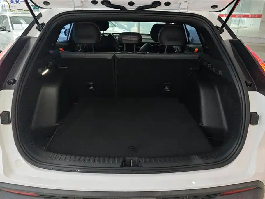 GEELY AUTOMOBILE BOYUE