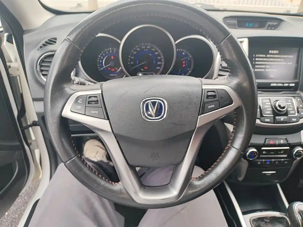 Changan Eado XT — миниатюра 11