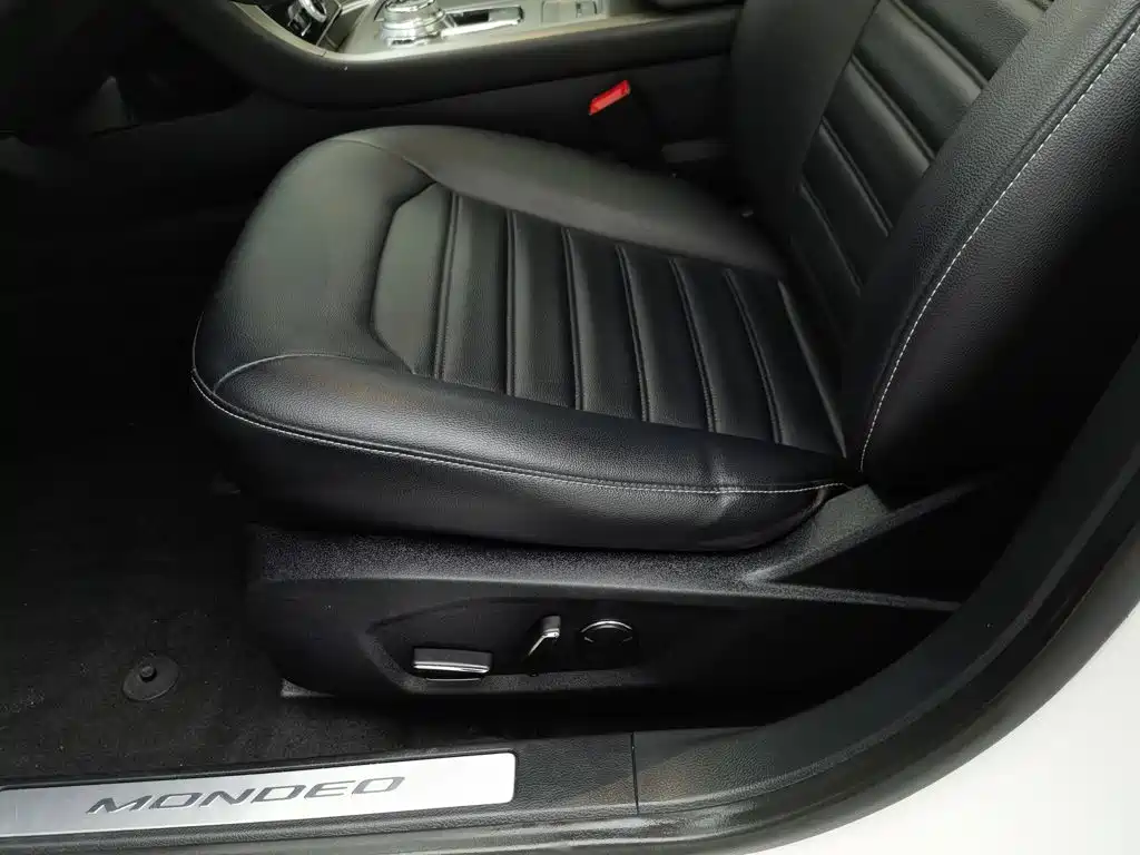 Ford Mondeo — миниатюра 20