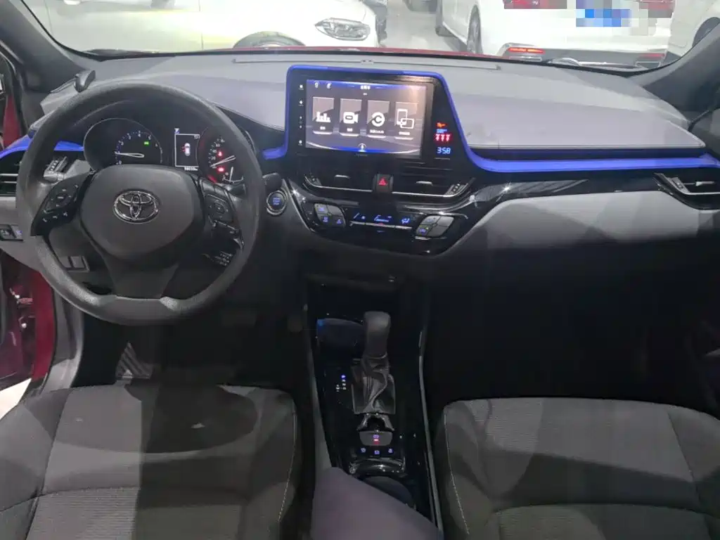 Toyota IZOA — миниатюра 10