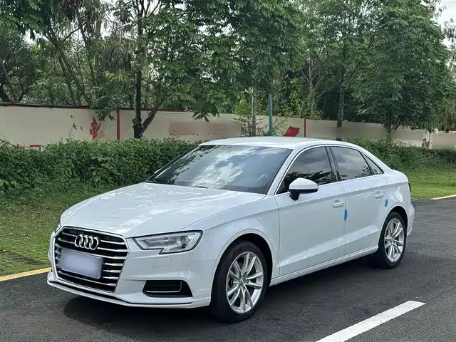 AUDI  A3 2019