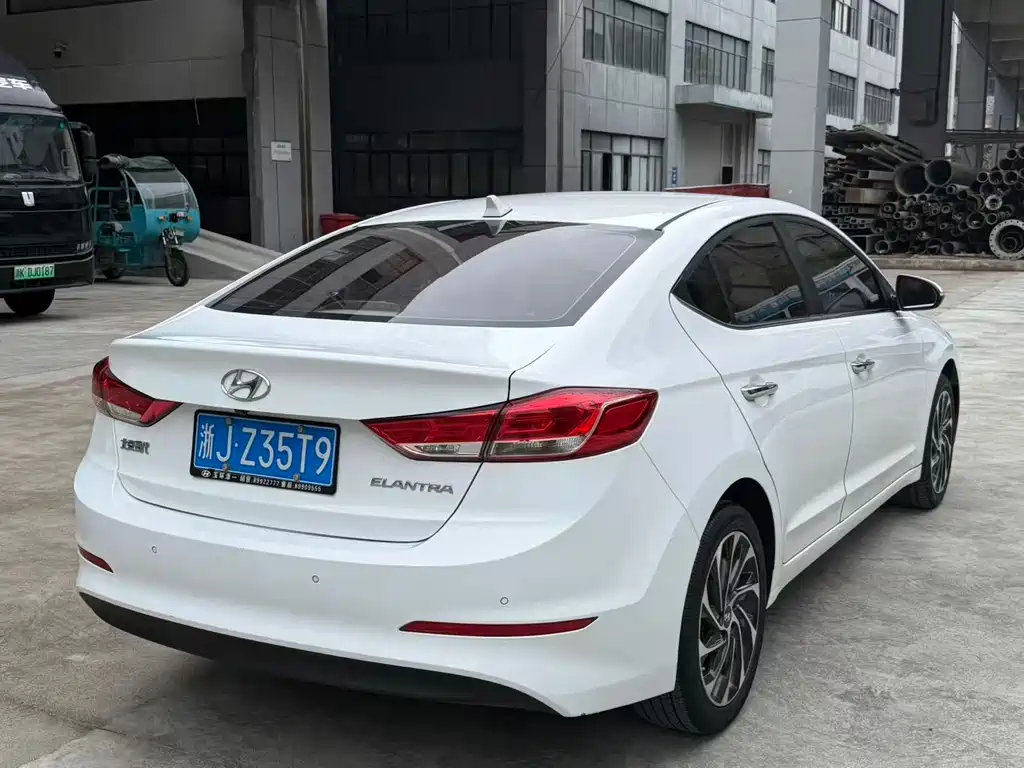 Hyundai Elantra 2019 1.5L CVT Elite