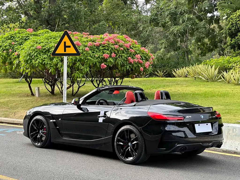 BMW Z4 2023 — фото 12