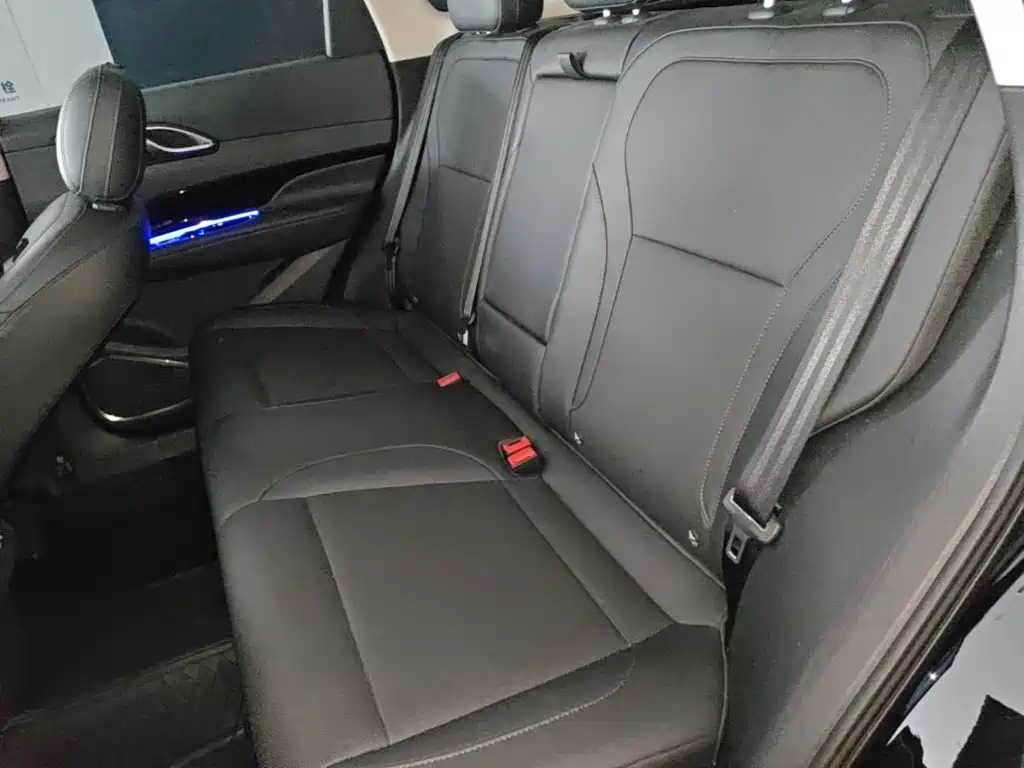Hongqi Hongqi HS3 PHEV — миниатюра 17