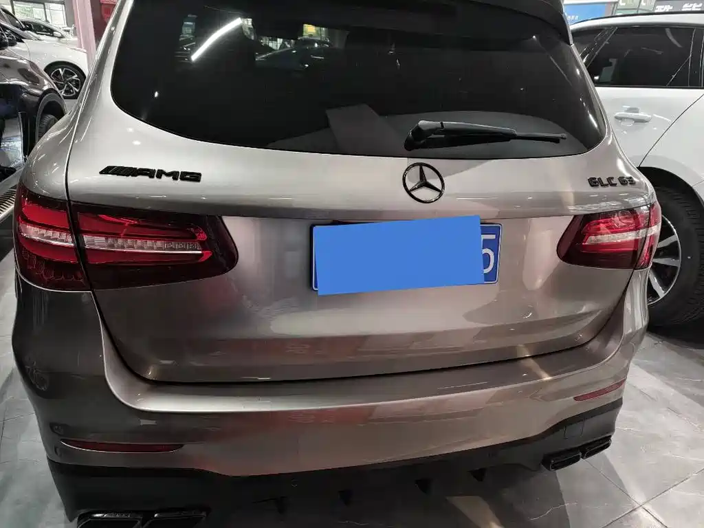 MERCEDES-BENZ GLC AMG