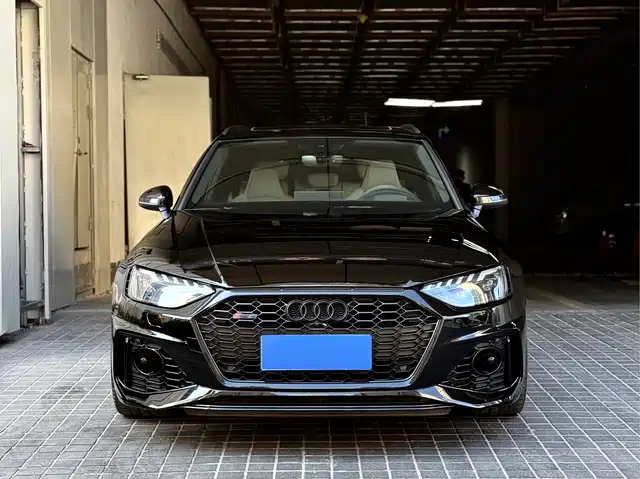 audi rs-4