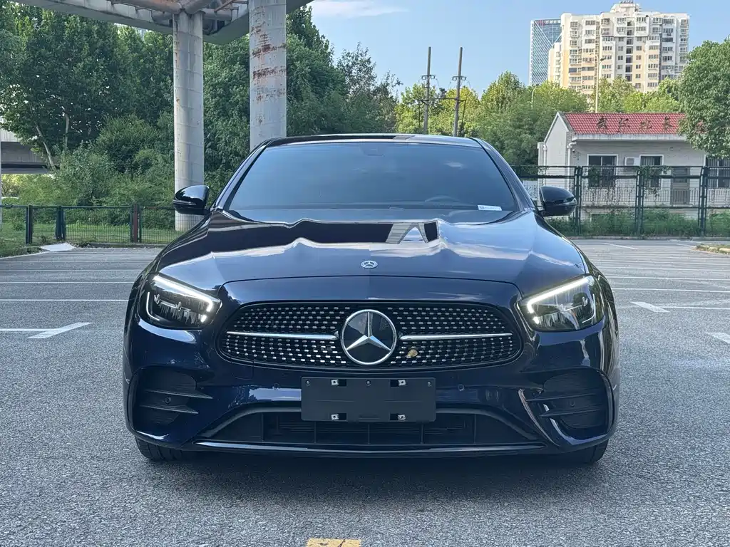 Mercedes-Benz E-Class (Import) — миниатюра 2