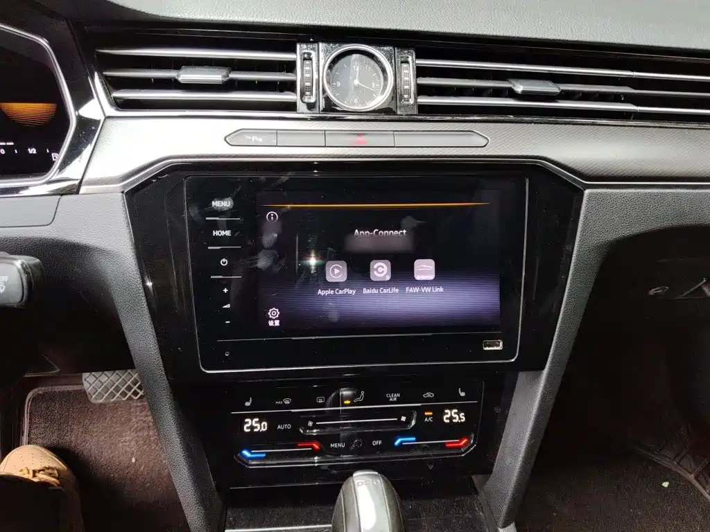 Volkswagen Magotan — миниатюра 6