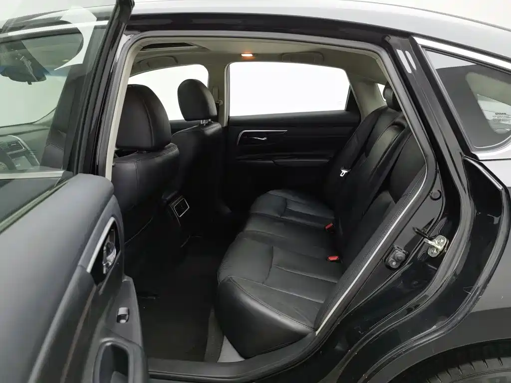 Nissan Teana — миниатюра 15