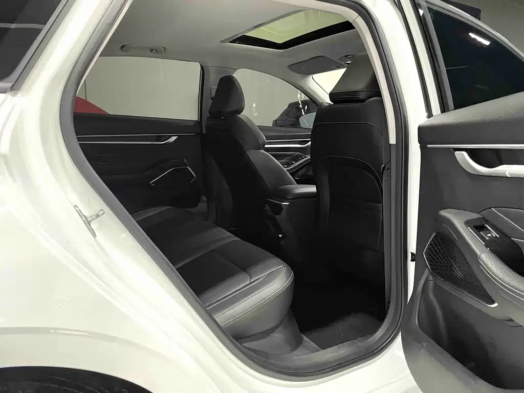 GEELY AUTOMOBILE EMGRAND