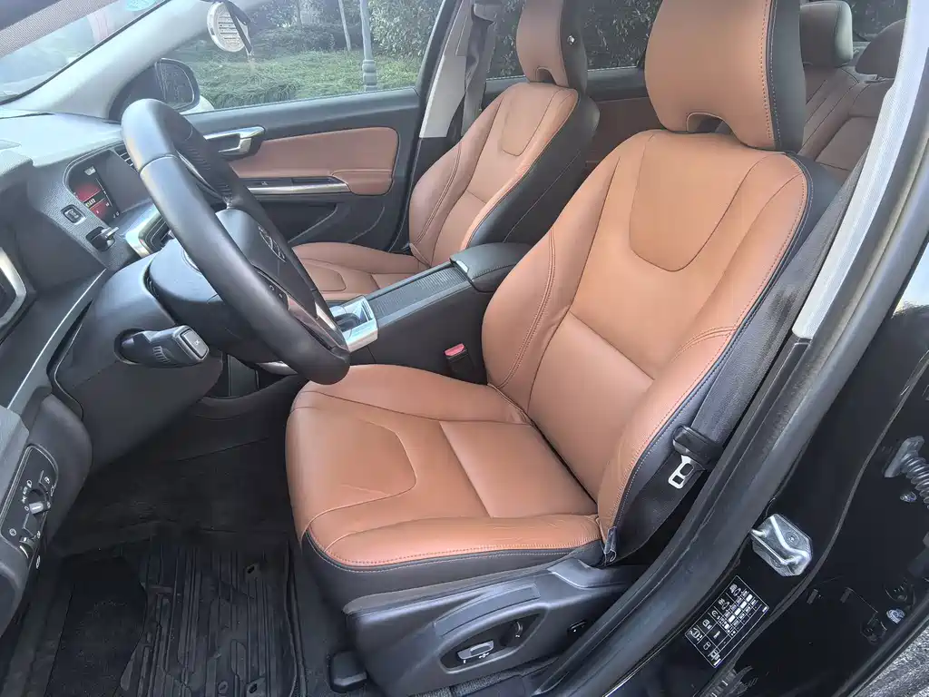 Volvo S60 — миниатюра 8