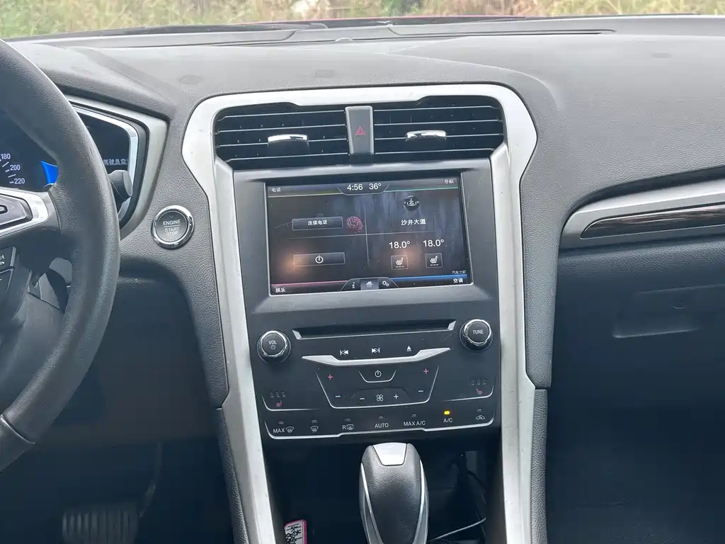 Ford Mondeo — миниатюра 8