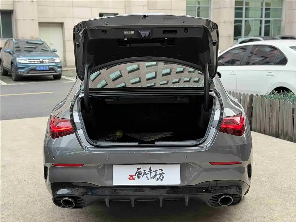 MERCEDES-BENZ CLA AMG