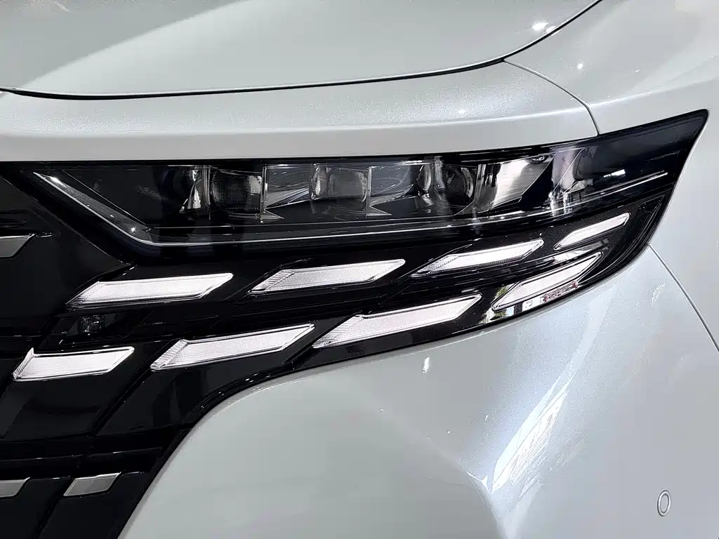 Toyota Alphard 2024 2.5L Premium