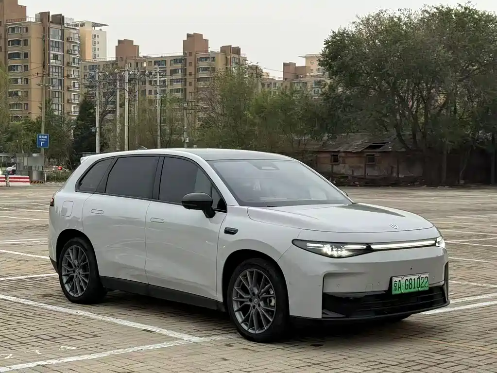 Leapmotor Leapmotor C10 — миниатюра 3